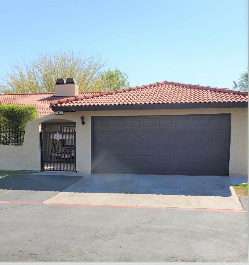 Property Photo: 43730 Frieda Court CA 93535