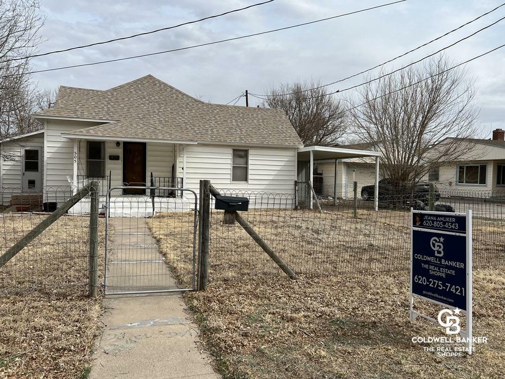 Property Photo:  505 East Hazel Street  KS 67846 