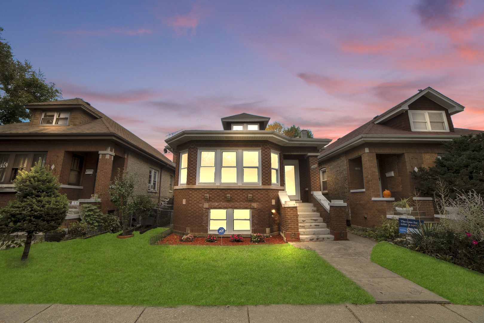 Property Photo: 5305 W Nelson Street IL 60641