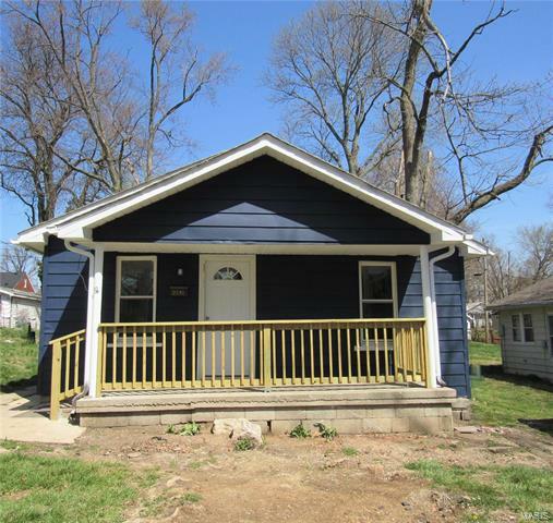 Property Photo: 2616 Denny 62002