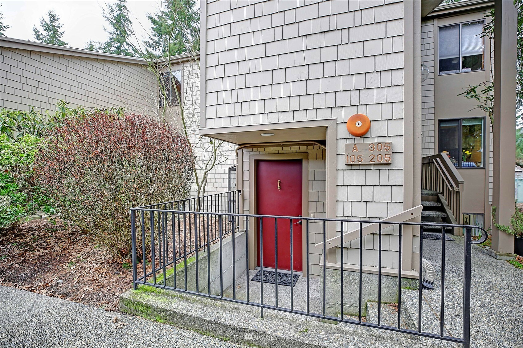 Property Photo:  13730 15th Avenue NE A105  WA 98125 