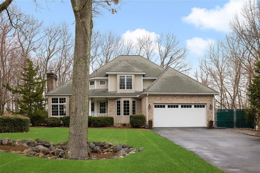 Property Photo: 32 Highbush Ter RI 02852