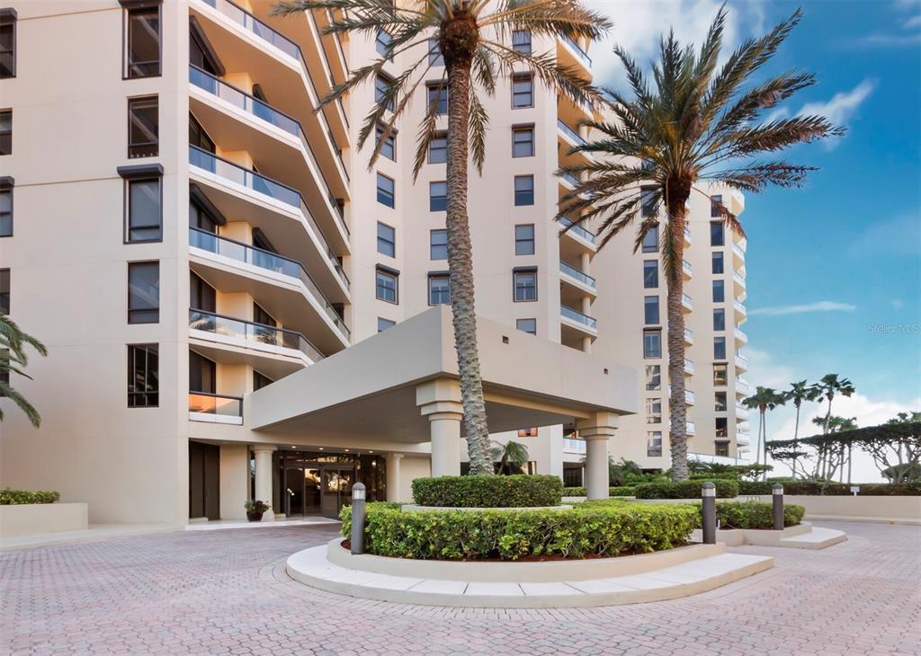 Property Photo: 1241 Gulf Of Mexico Drive 201 FL 34228