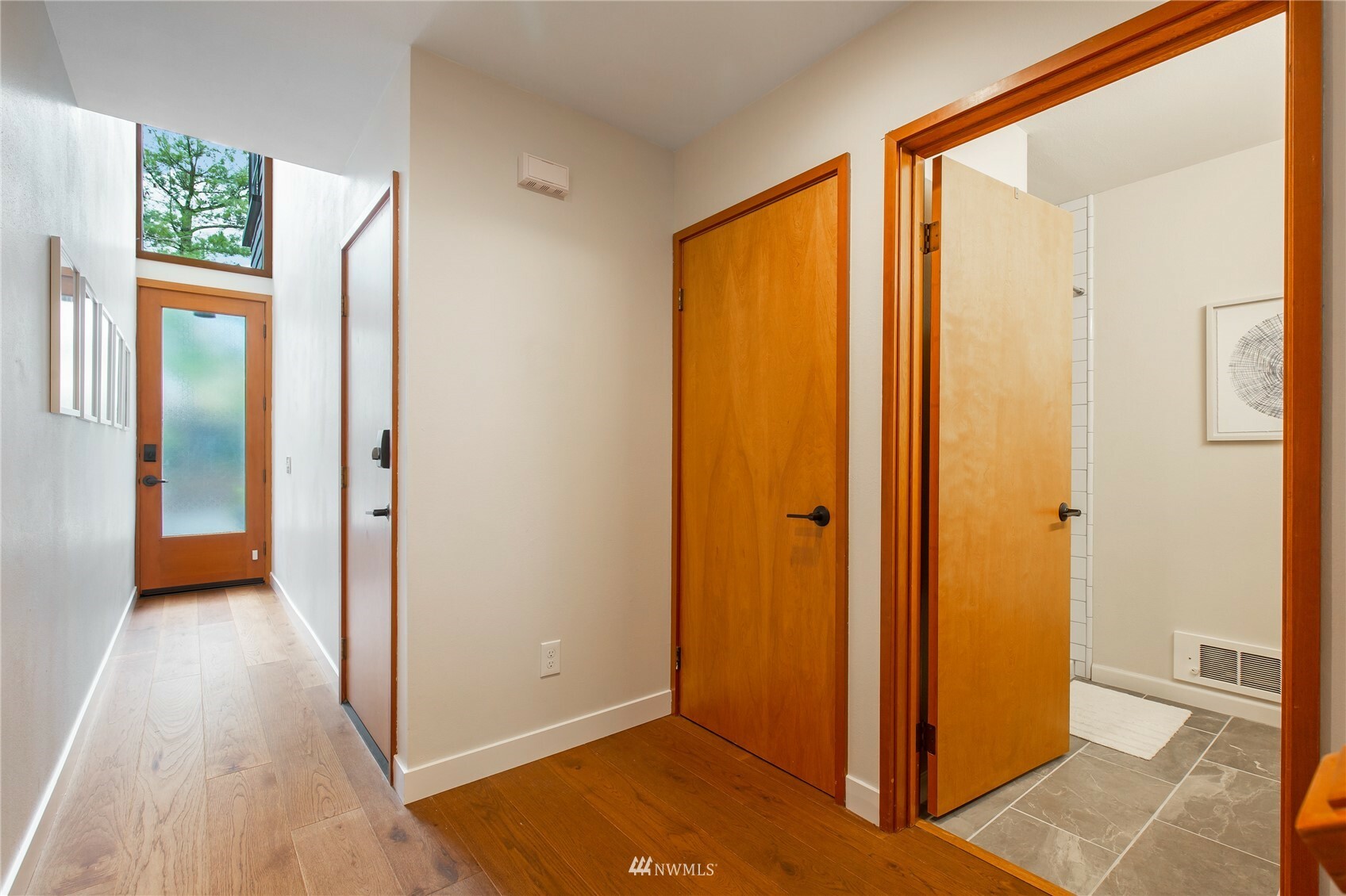 Property Photo:  4501 NE 55th Street 4503  WA 98105 