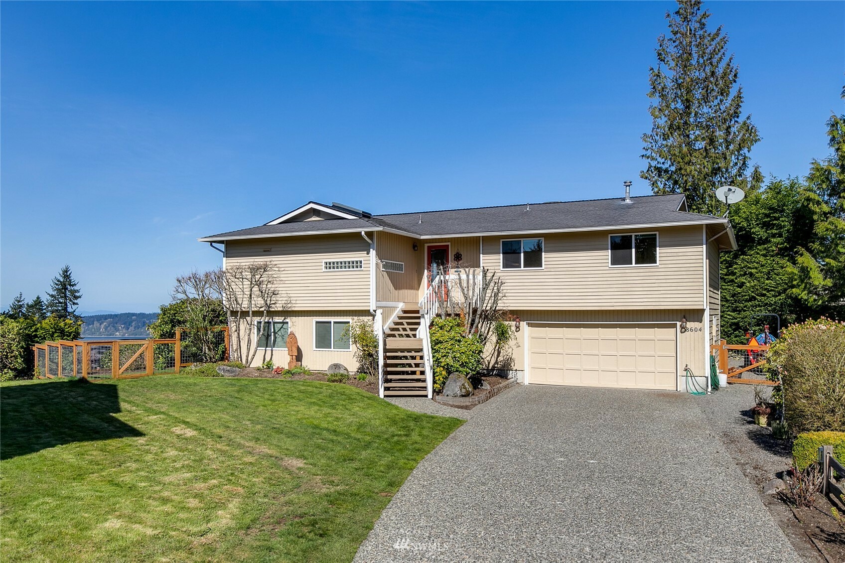 Property Photo:  8604 53rd Place W  WA 98275 