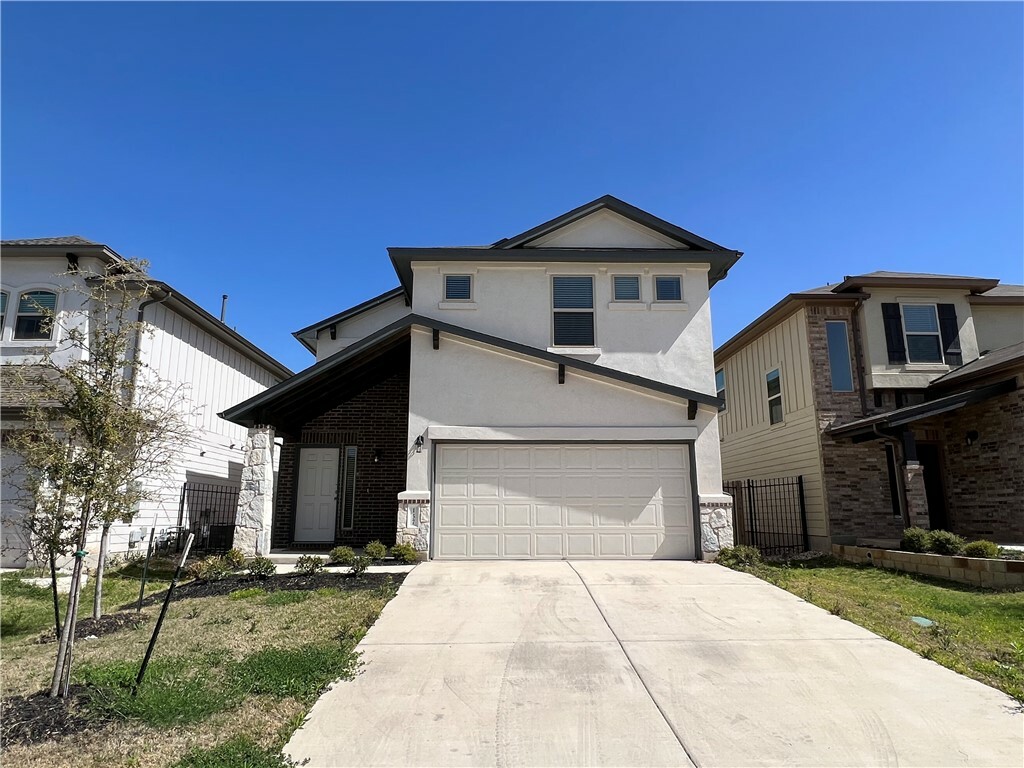 Property Photo:  157 Nogalito Way  TX 78641 