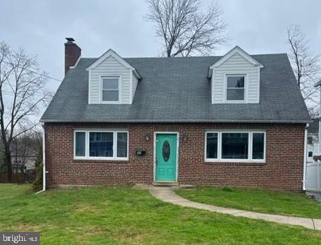 Property Photo: 35 W 7th Street PA 19063