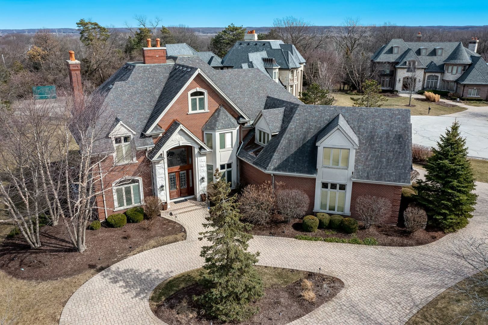 Property Photo: 8705 Balmoral Court IL 60527