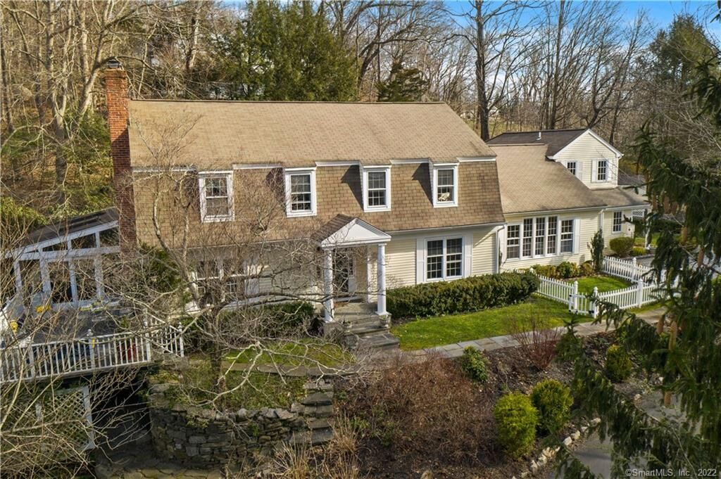 Property Photo:  12 River Road Drive  CT 06426 