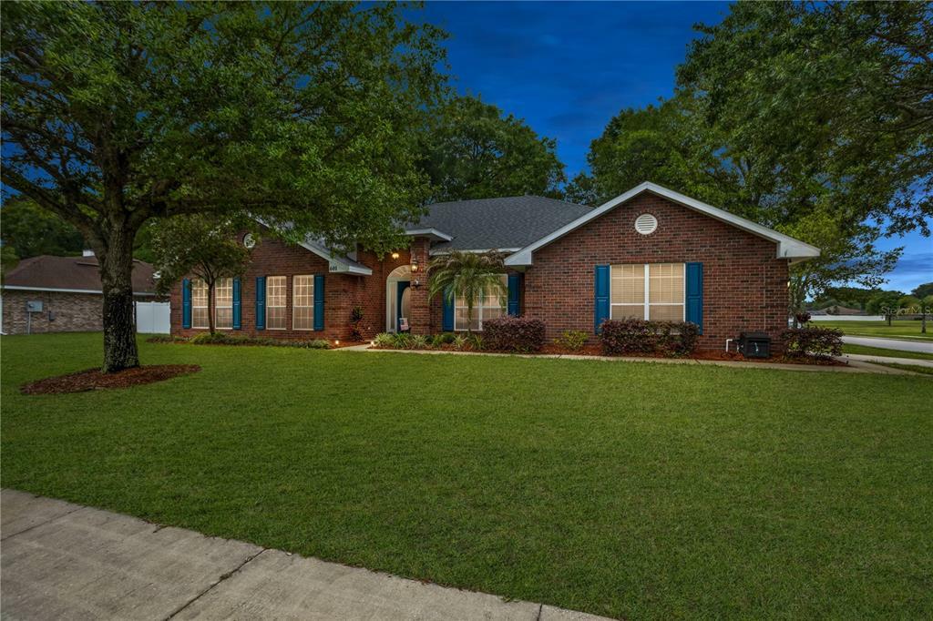 Property Photo: 601 Autumn Fern Lane FL 32720