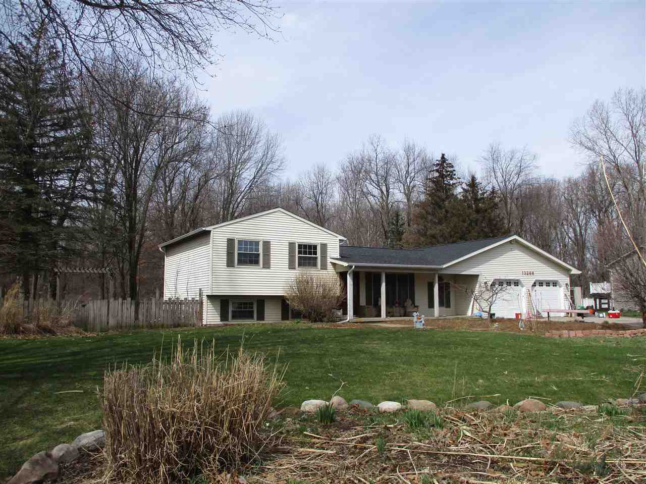 13266 Heather Lane  Perry MI 48872 photo