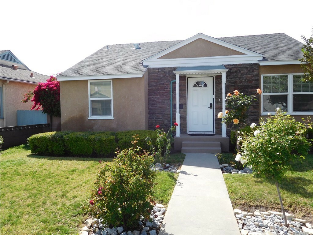 Property Photo:  6043 Briercrest Avenue  CA 90713 