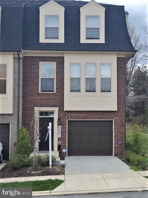 Property Photo: 5801 Holly Springs 3-1 MD 20743