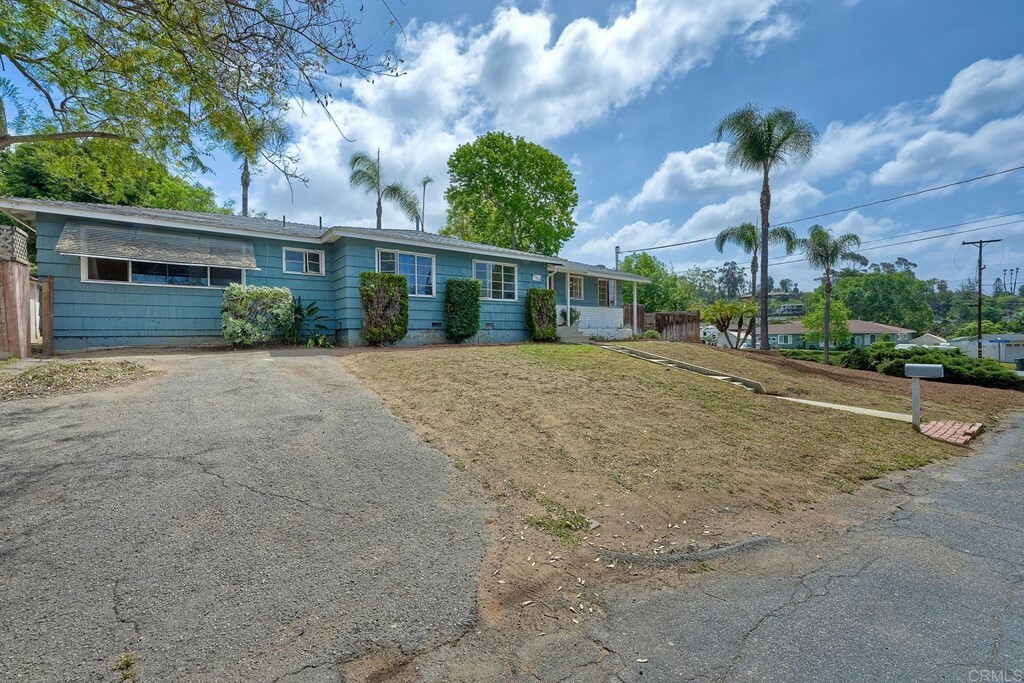 Property Photo: 394 Girard Way CA 92084
