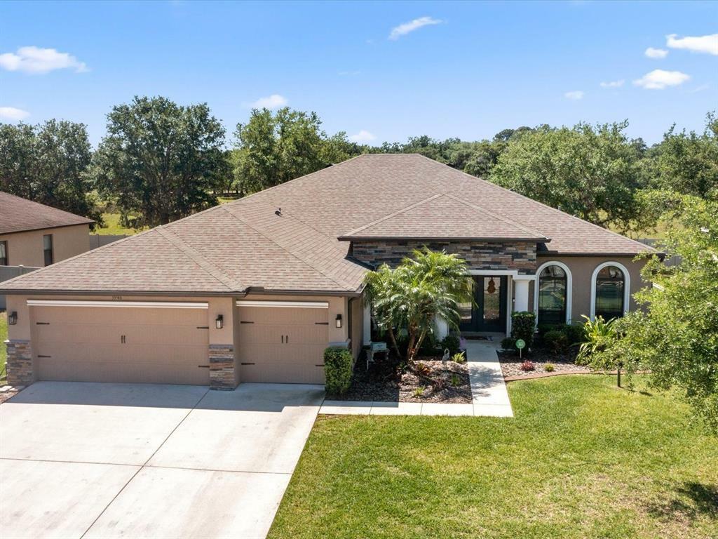 Property Photo:  5946 Lexington Drive  FL 34219 