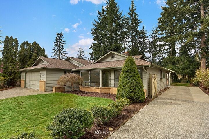 Property Photo: 13820 26th Avenue SE WA 98012