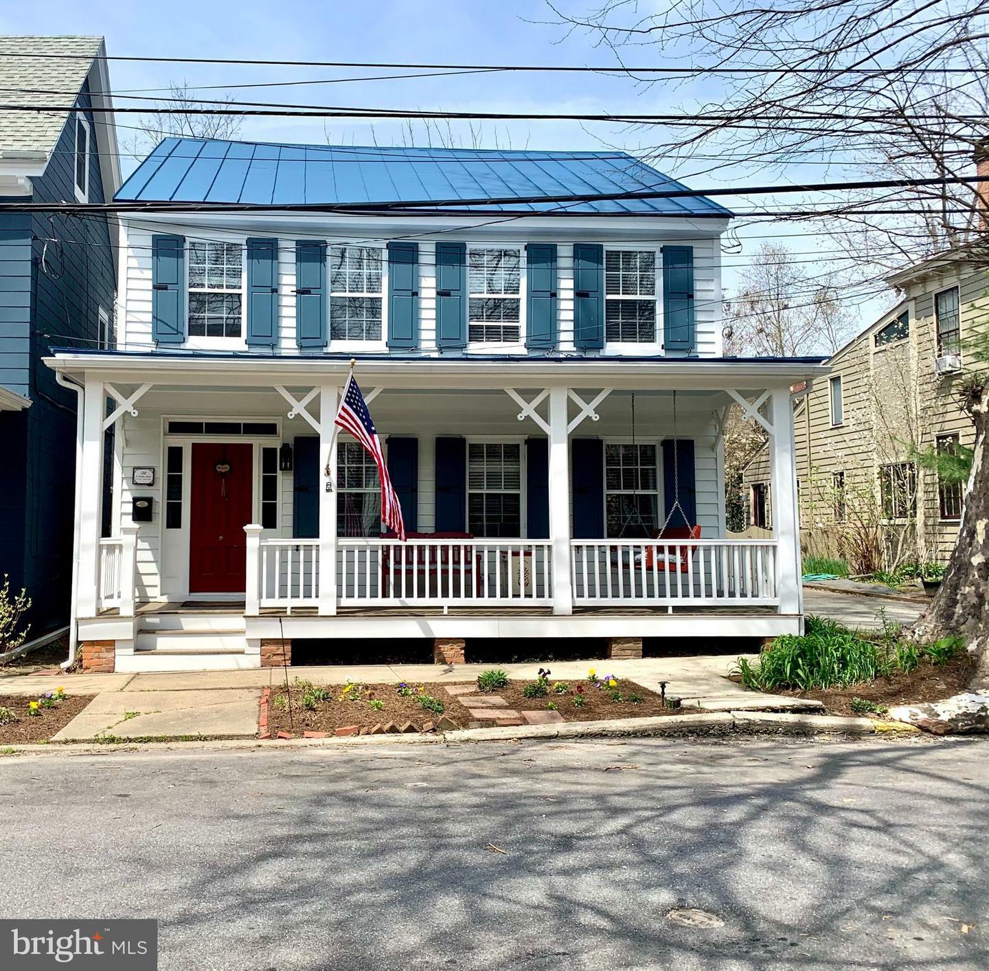 Property Photo:  122 N Queen Street  MD 21620 