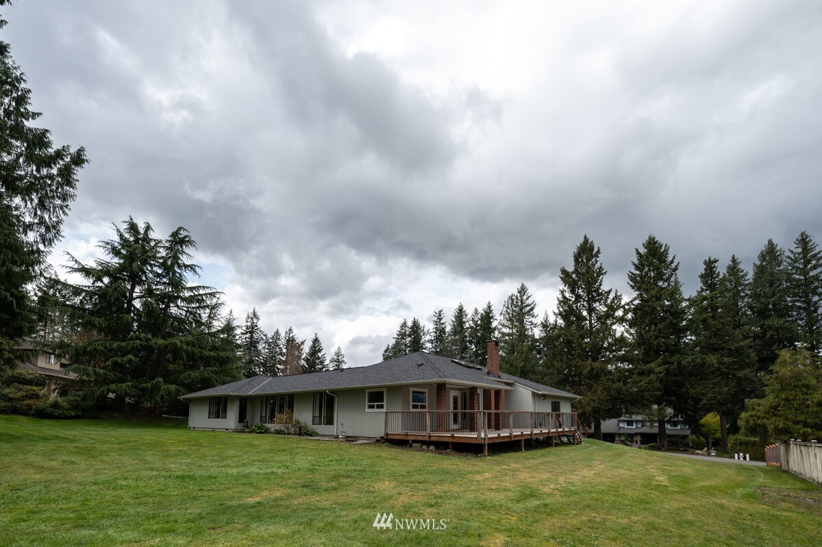 Property Photo: 23319 SE 219th Street WA 98038