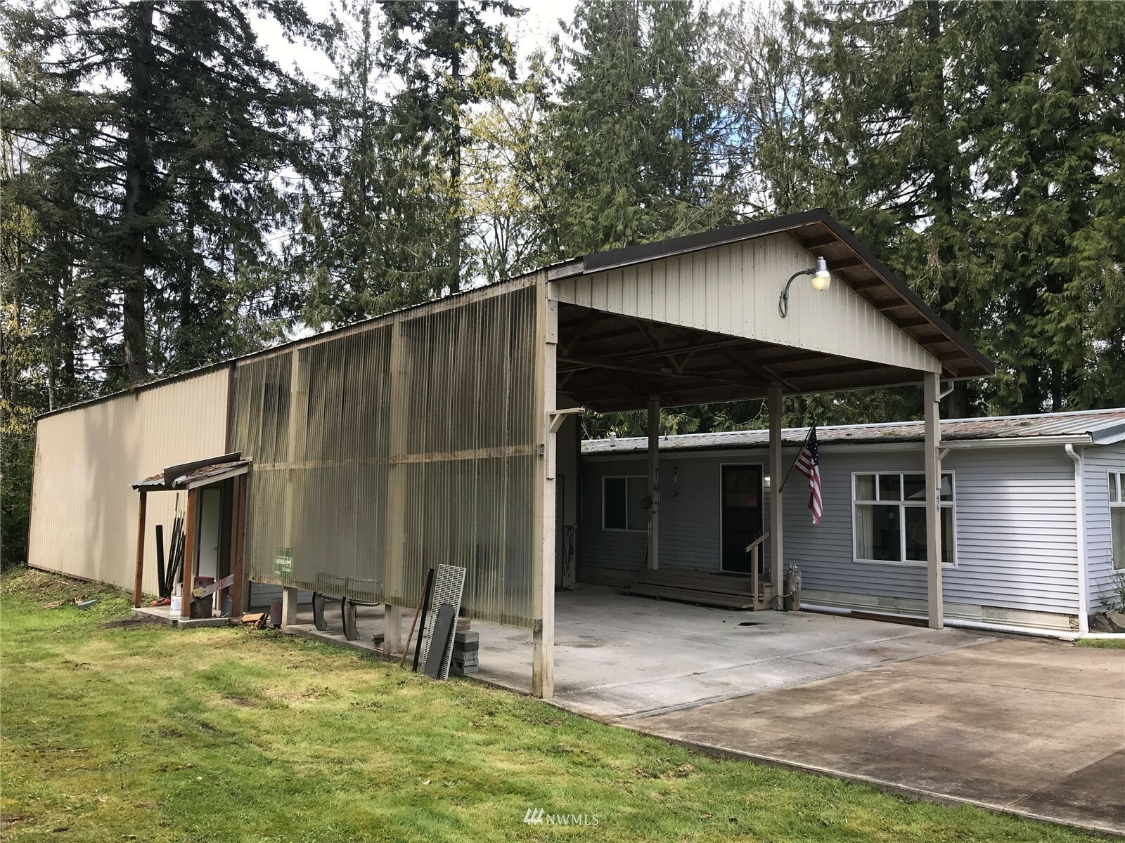 Property Photo:  479 Hall Road  WA 98645 