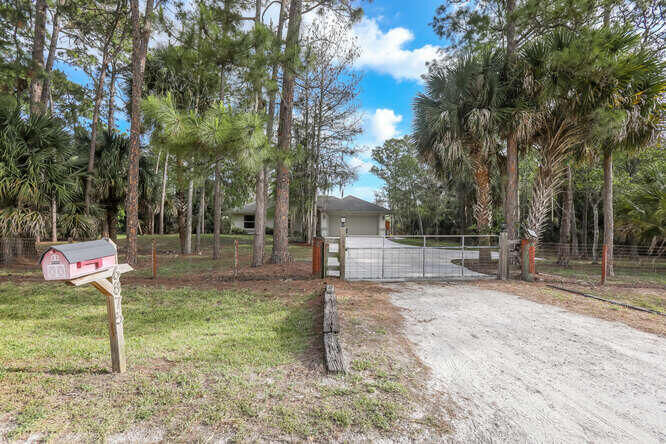 Property Photo:  16875 63rd Road N  FL 33470 