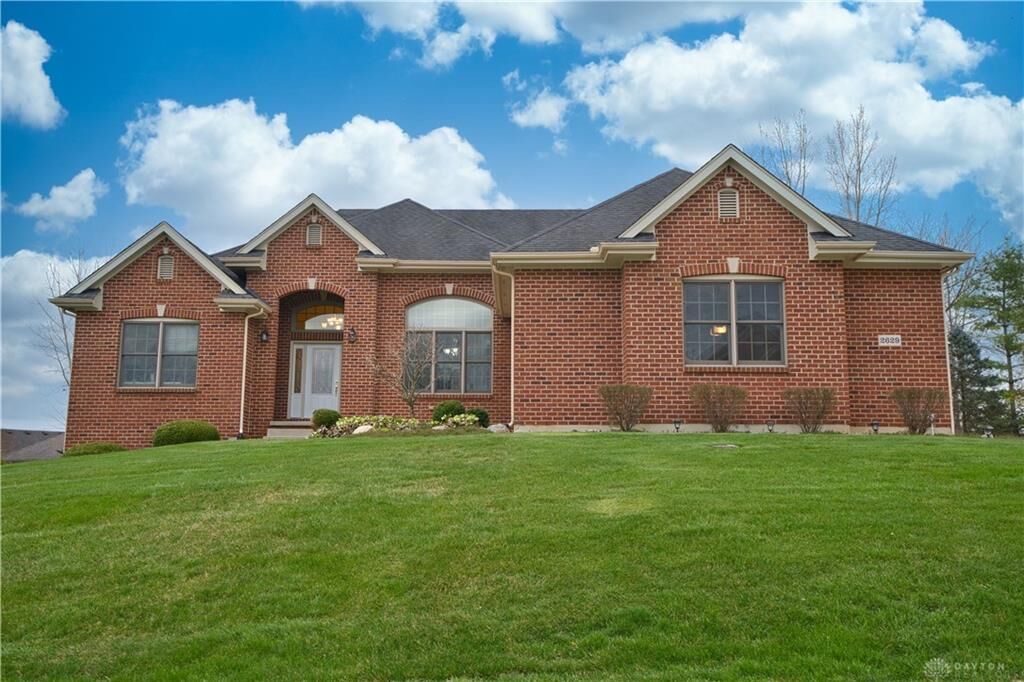 Property Photo: 2629 Colonial Parkway OH 45434