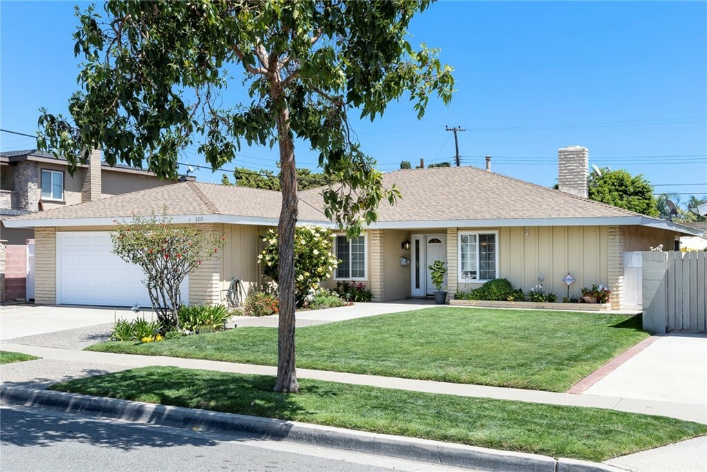 2113 Deodar Street  Santa Ana CA 92705 photo