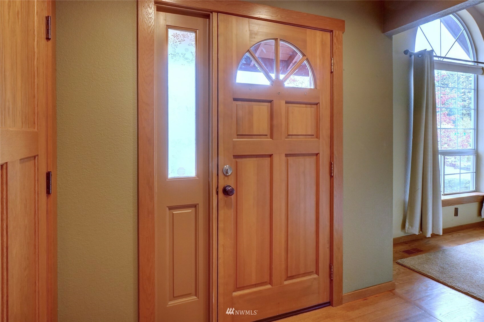Property Photo: 11813 SE 257th Street WA 98030