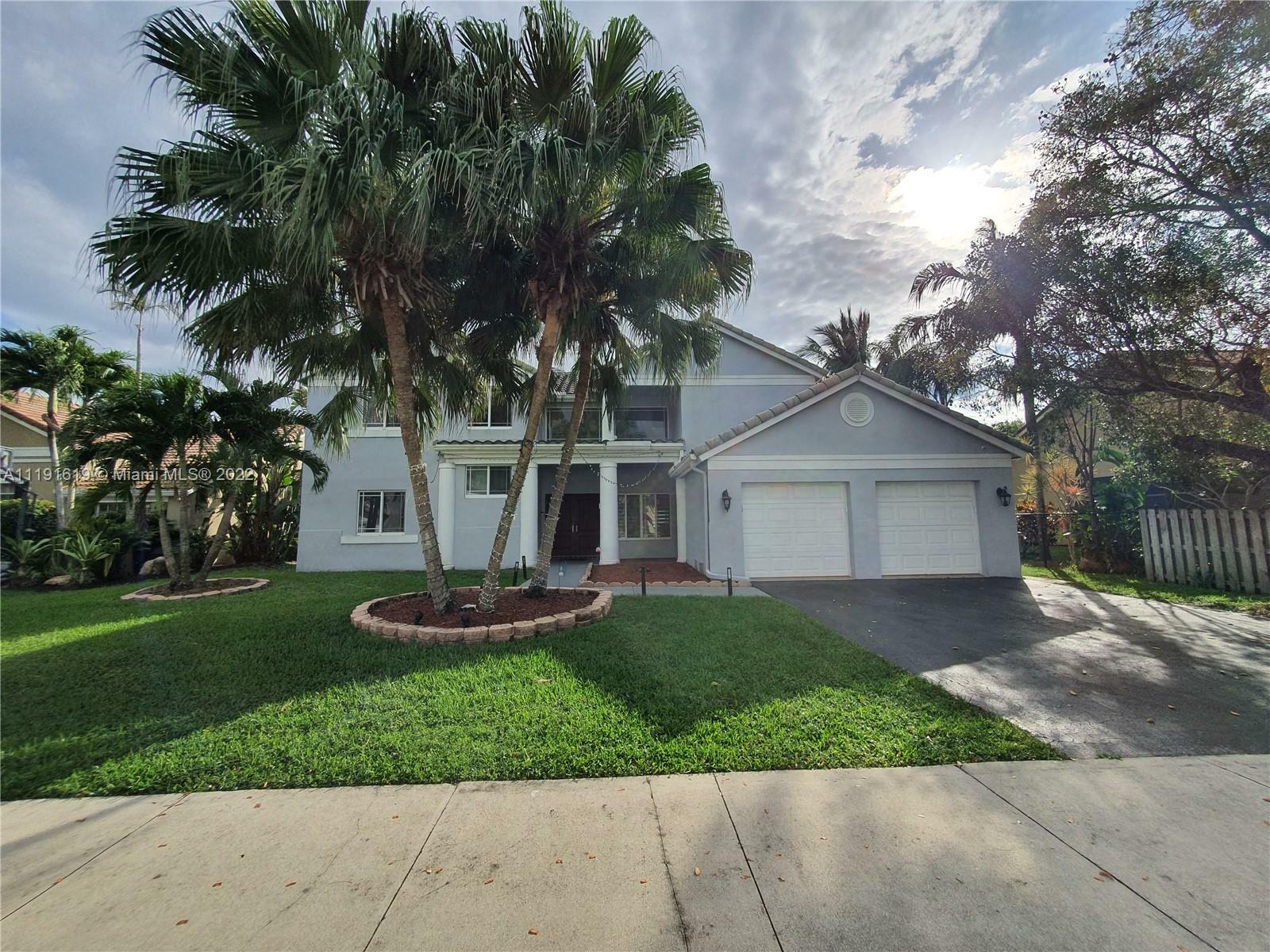 Property Photo:  3078 Perriwinkle Cir  FL 33328 