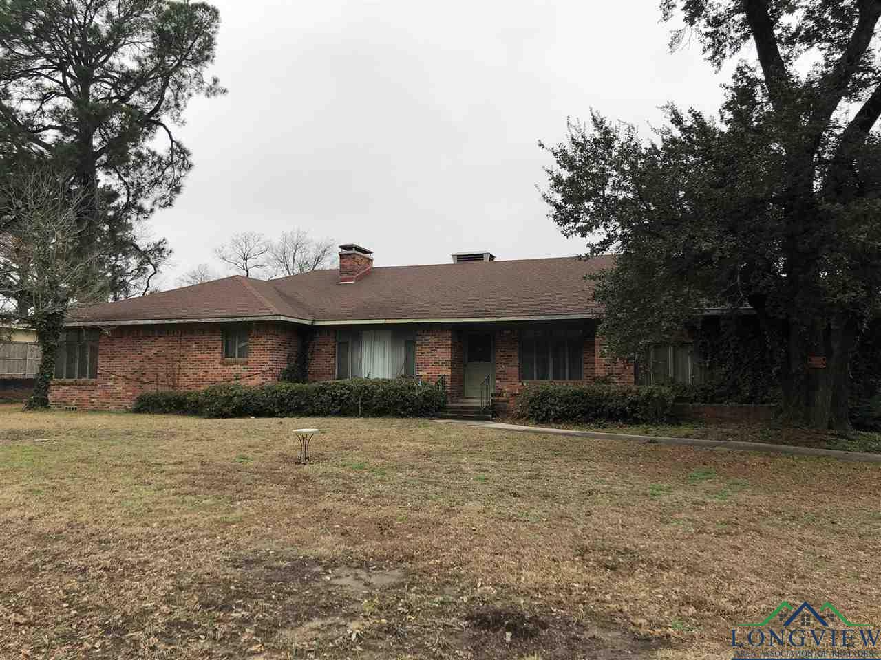 Property Photo:  1215 S Fredonia  TX 75602 