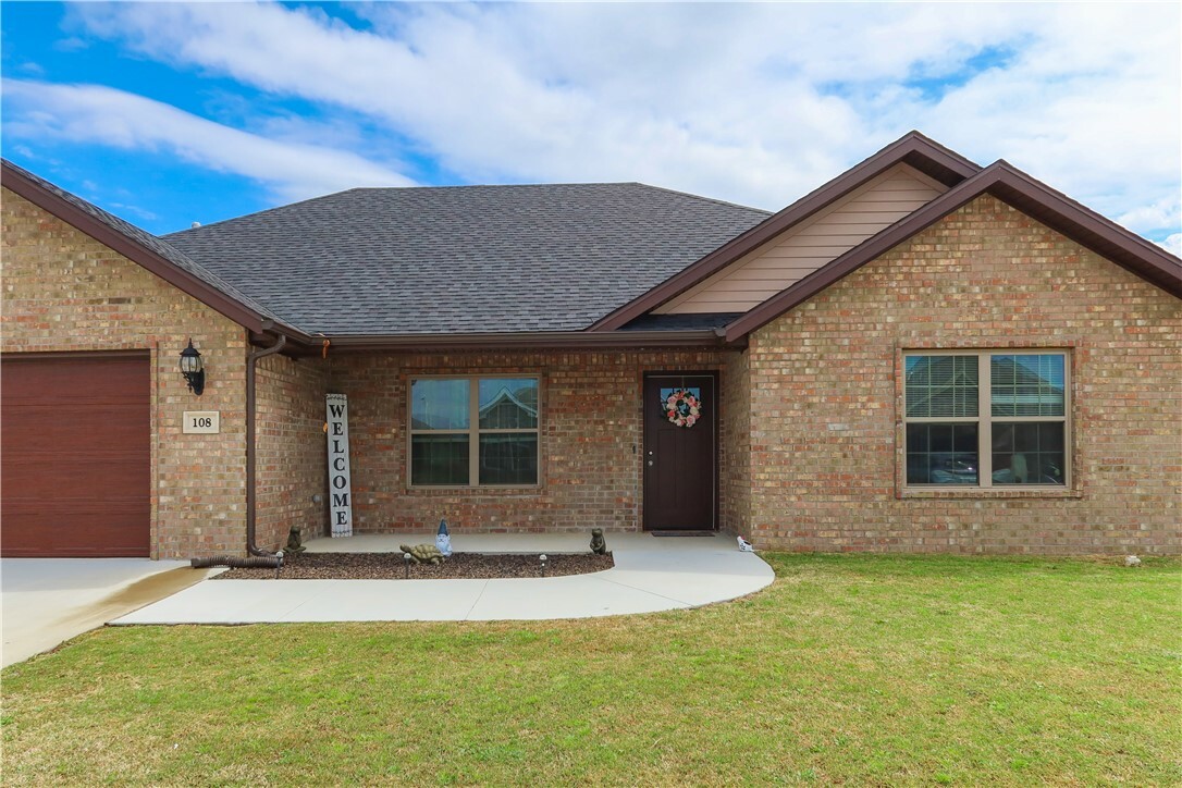 108 Pin Oak Street  Gentry AR 72734 photo