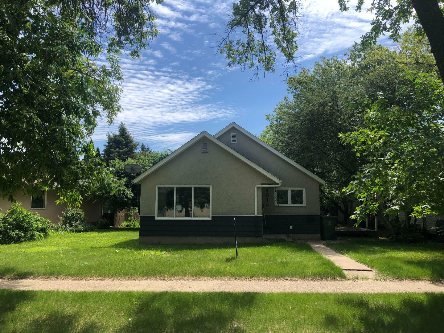 Property Photo: 4815 49 Street SK S9V 0T3