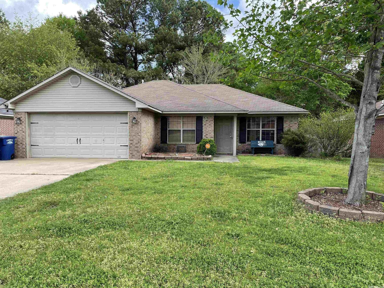 Property Photo: 1650 Southern Hills Drive AR 72034