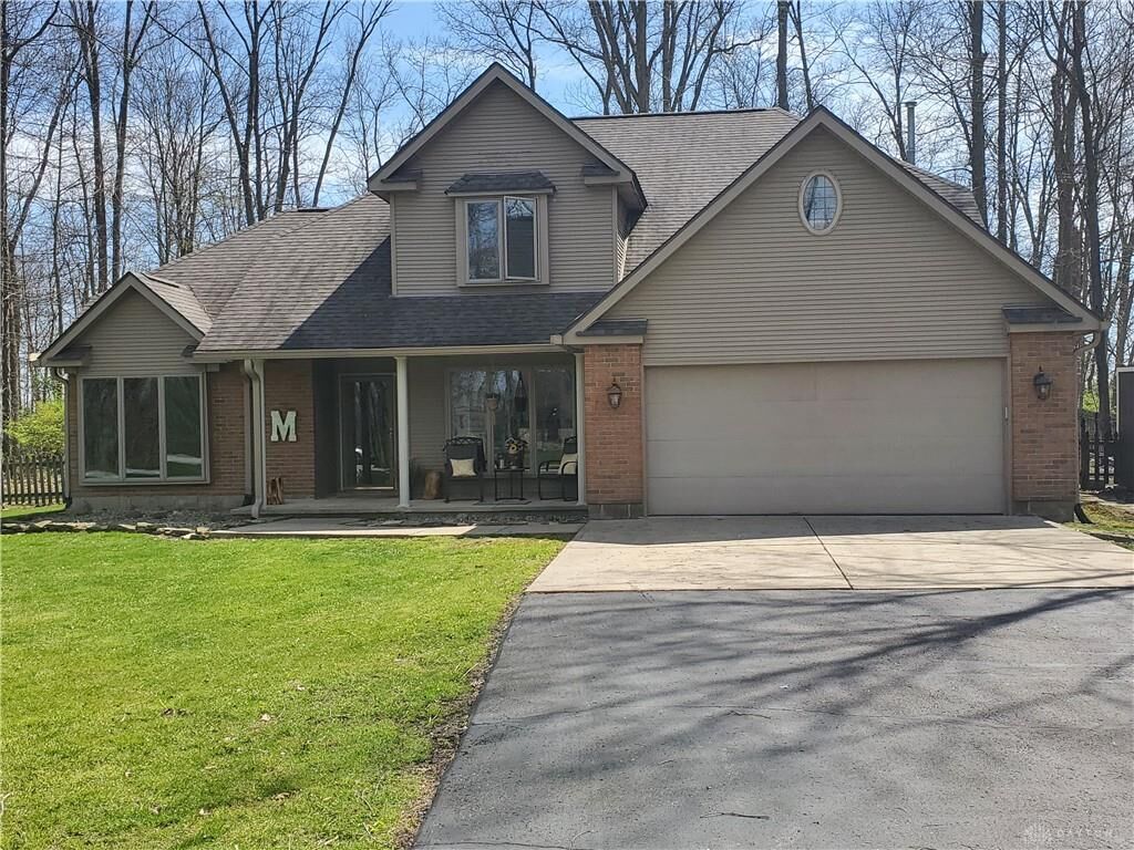 Property Photo: 5887 Dogwood Drive OH 43078