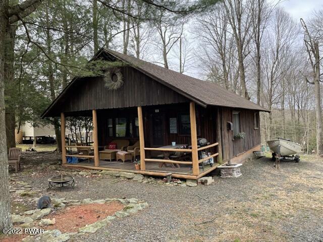 Property Photo:  141 Bear Rock Road  PA 18436 