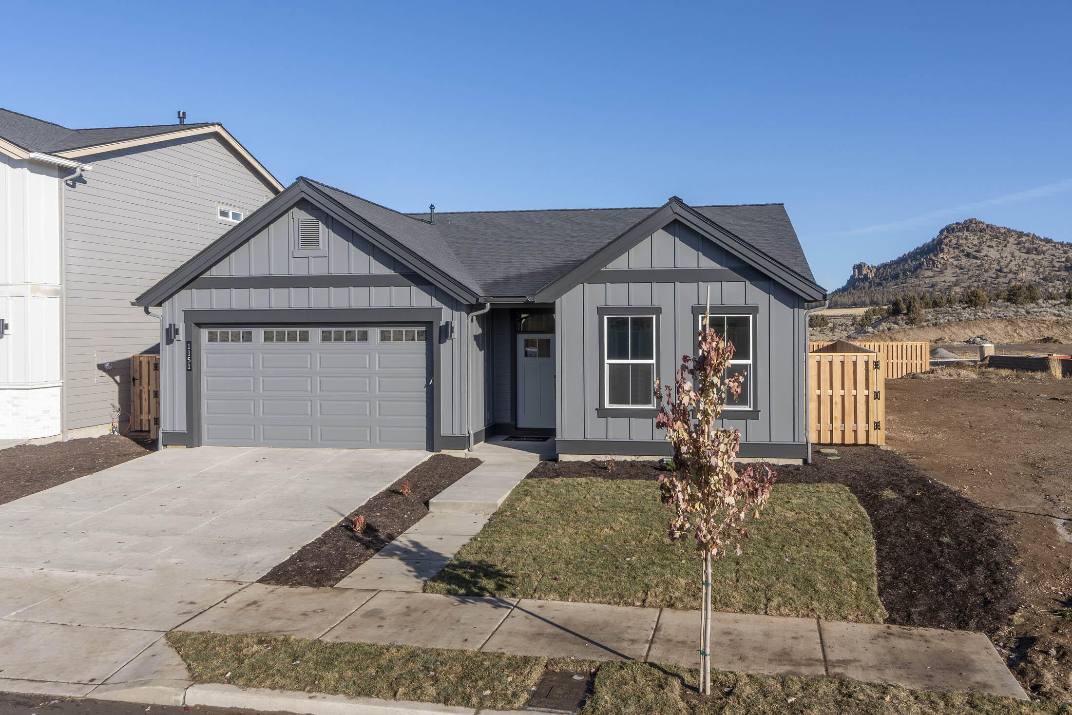 Property Photo: 1151 NE Henry Drive OR 97754