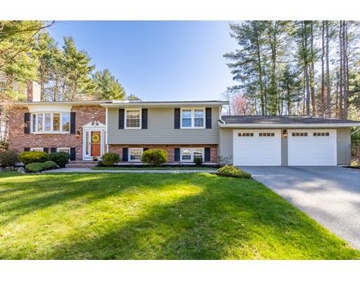 Property Photo: 11 Rio Grande Dr MA 01824