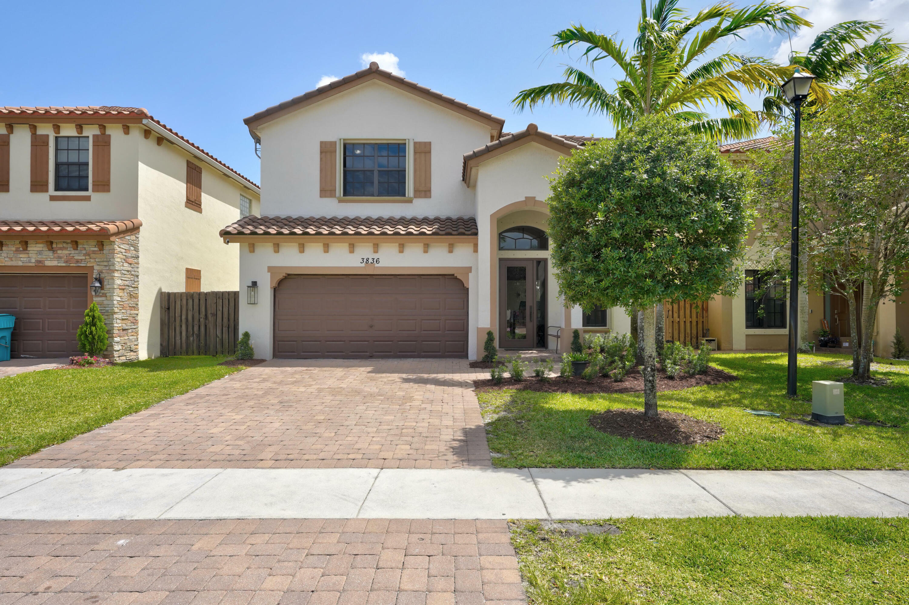 Property Photo:  3836 Aspen Leaf Drive  FL 33436 