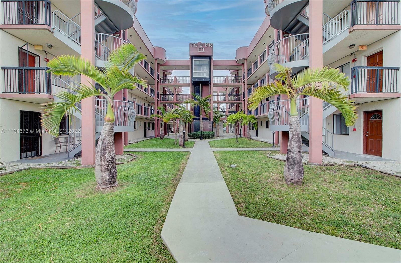 Property Photo: 5400 W 21st Ct 101 FL 33016