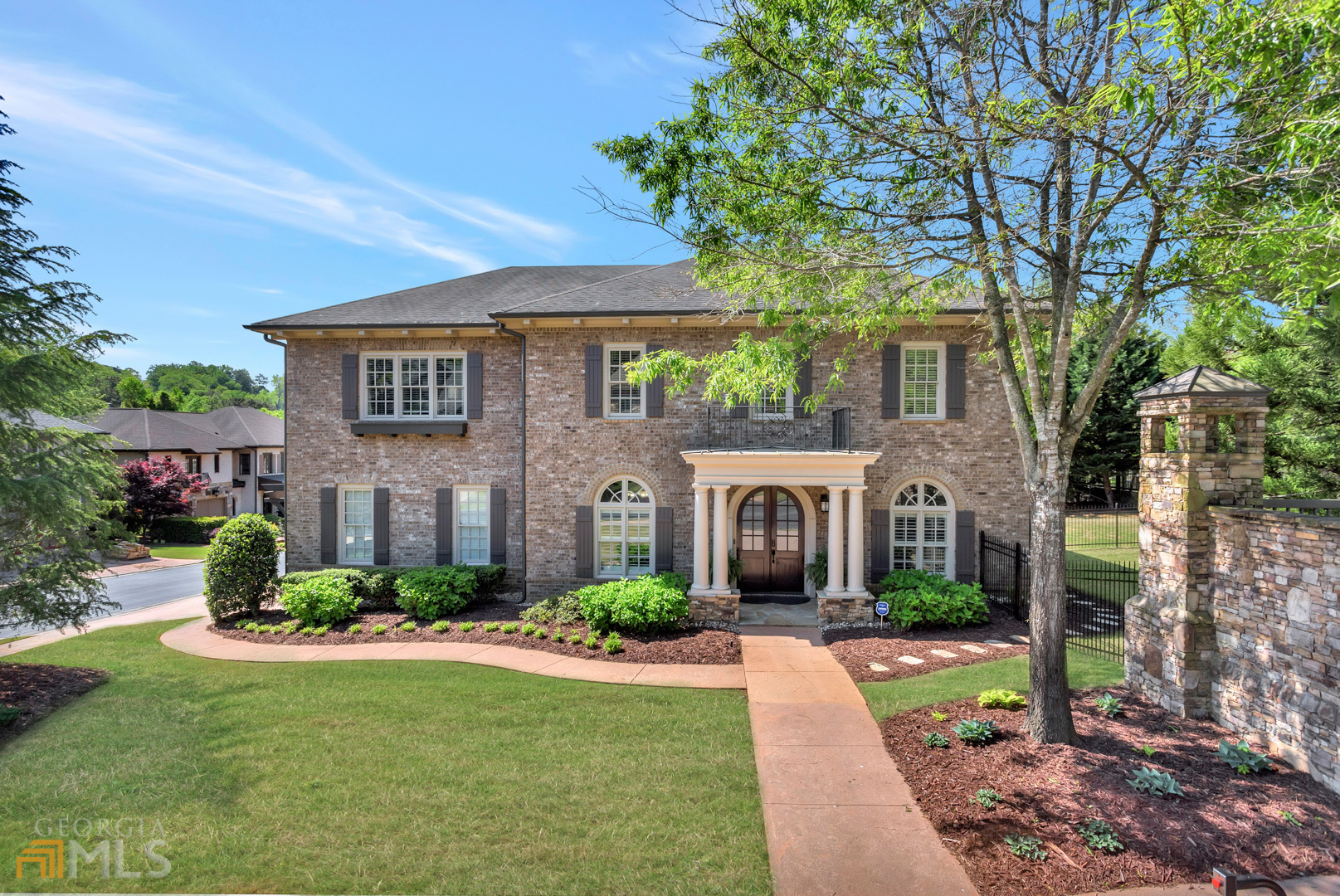Property Photo: 1010 Stonegrove Lane GA 30075