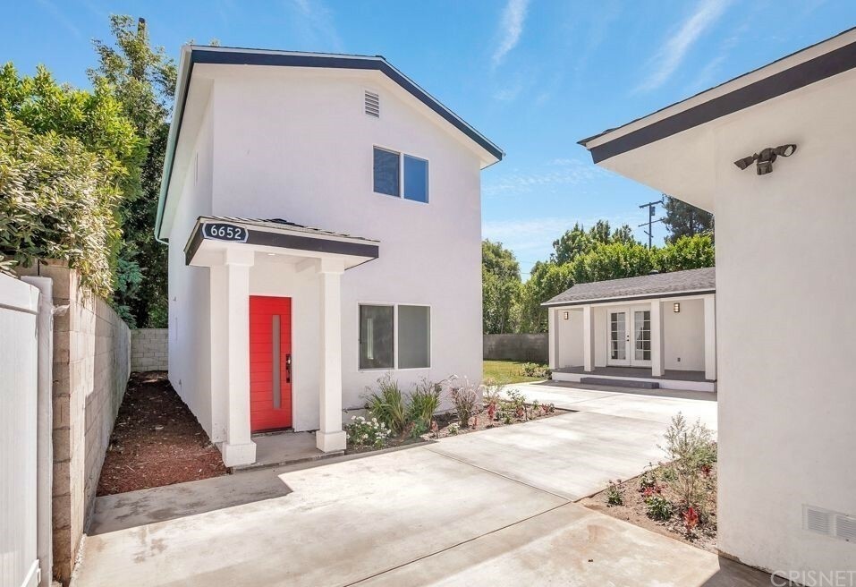 Property Photo: 6652 Orion Ave. CA 91406