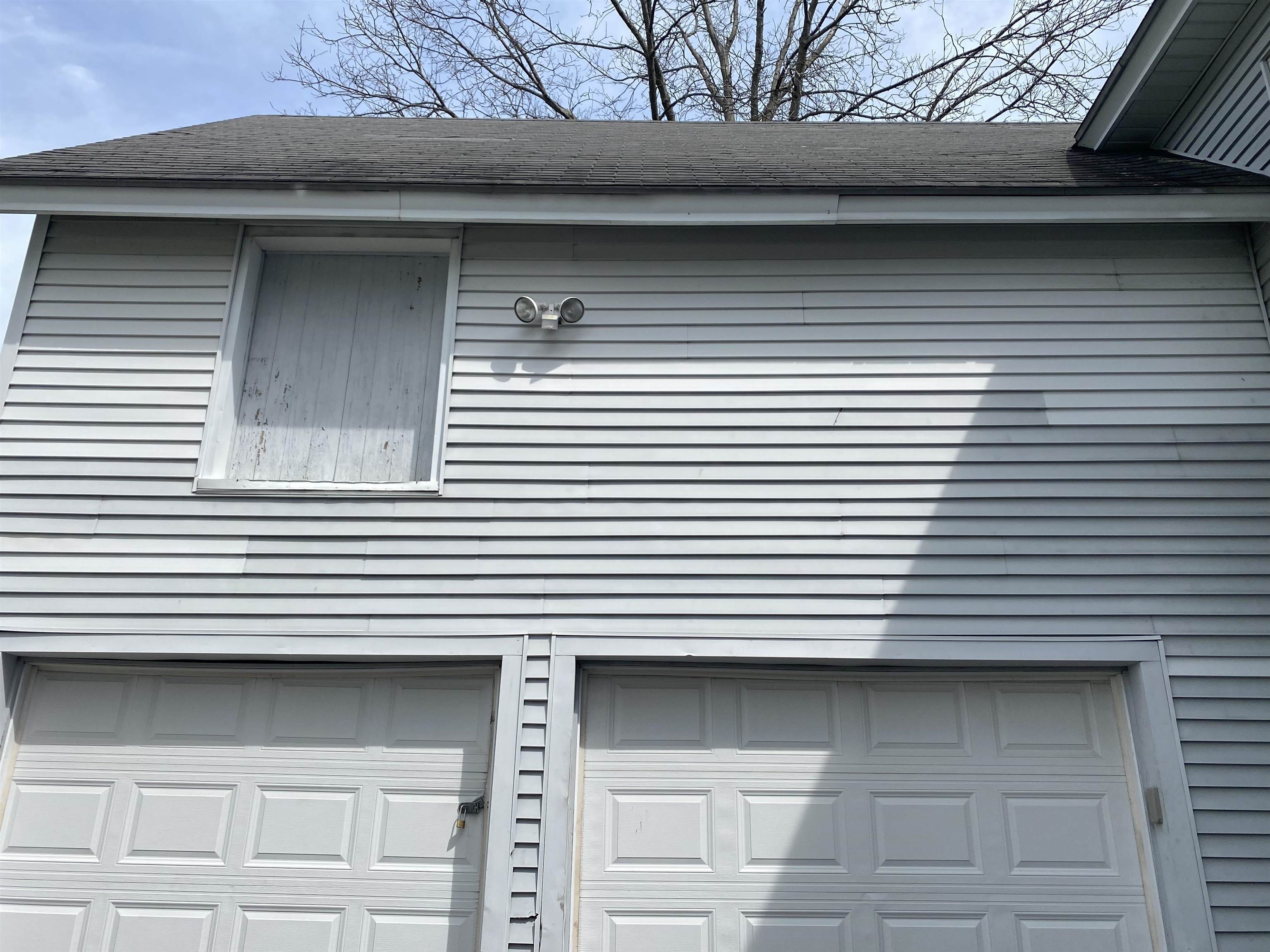 Property Photo: 587 Pine Street NH 03104