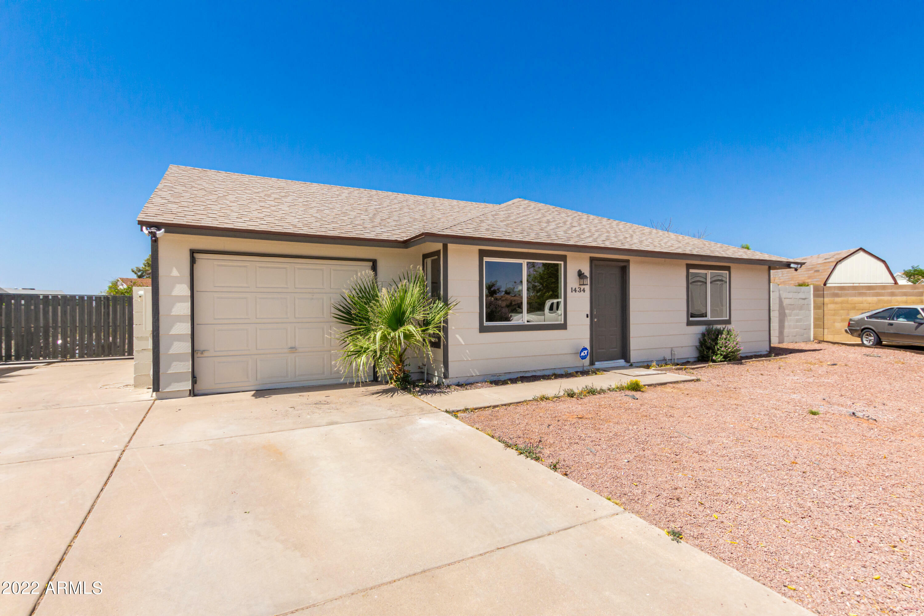 Property Photo:  1434 N Bellview --  AZ 85203 