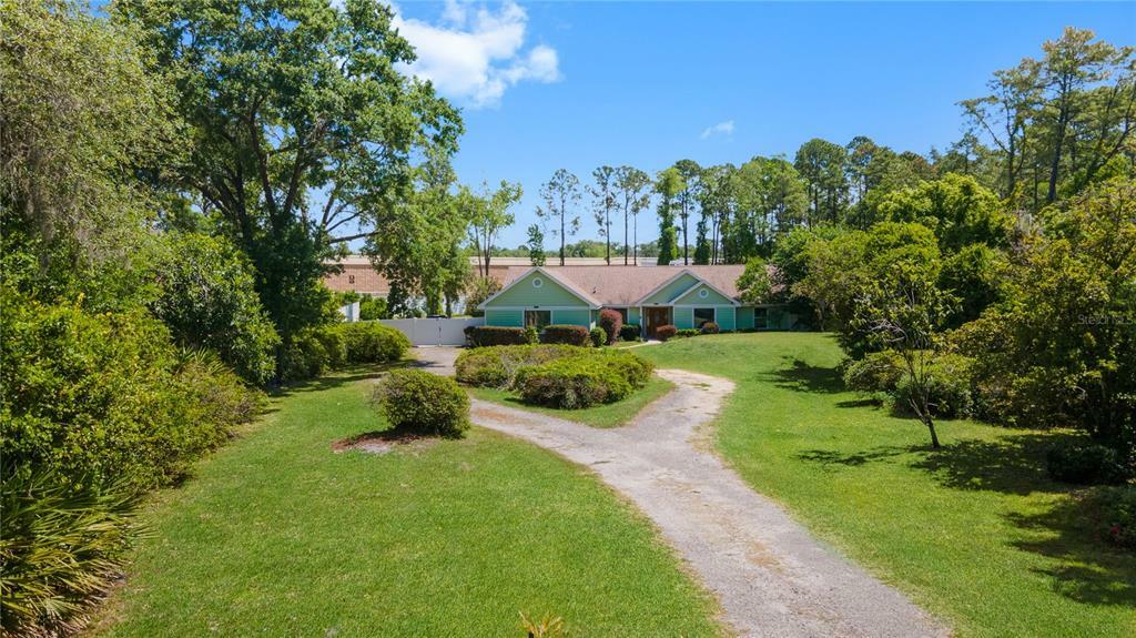 Property Photo: 172 River Oaks Cir FL 32771