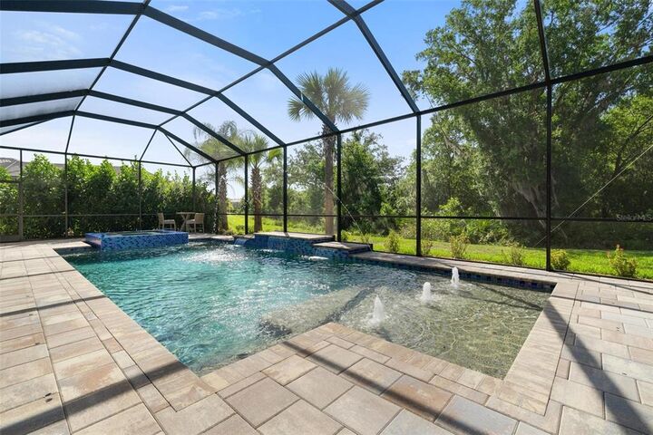 Property Photo:  12212 Cranston Way  FL 34211 