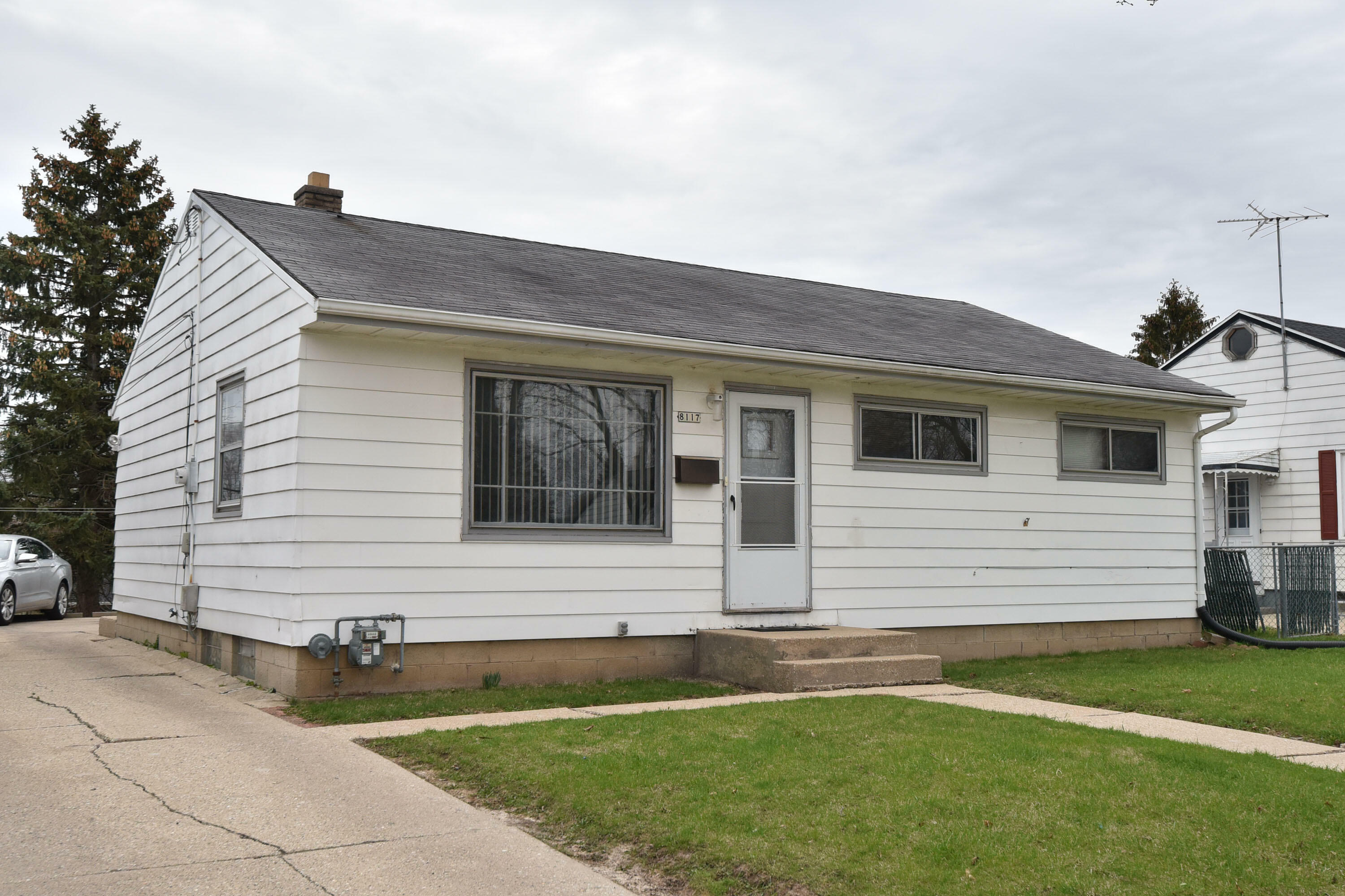 Property Photo:  8117 W Kathryn Ave  WI 53218 