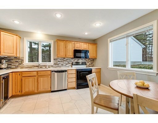 Property Photo: 109 Parkhurst Dr 109 MA 01886