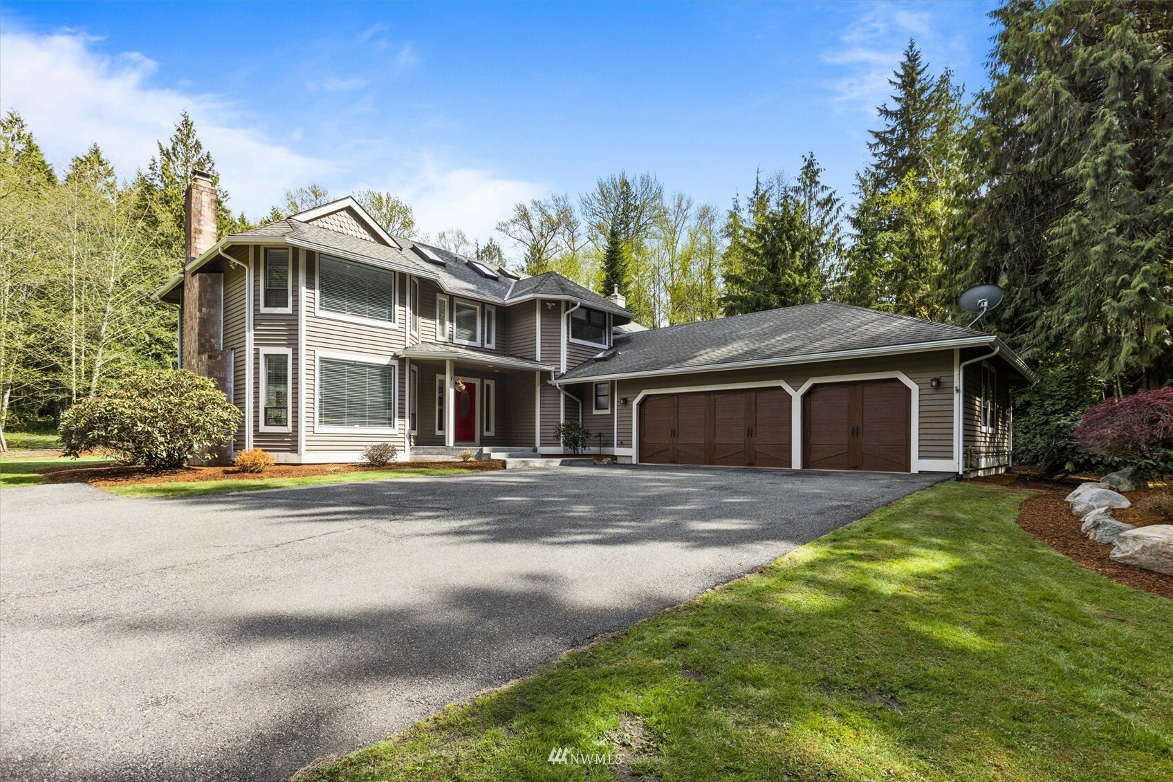 Property Photo:  19014 233rd Avenue NE  WA 98077 