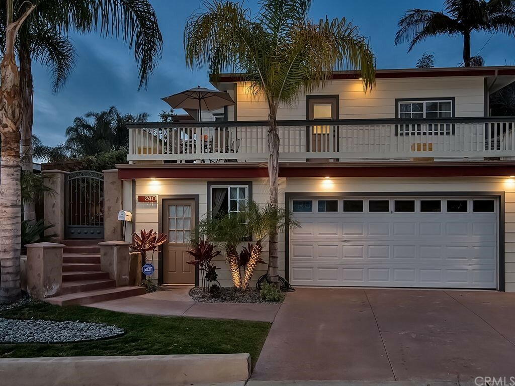 Property Photo:  240 Avenida Pelayo  CA 92672 