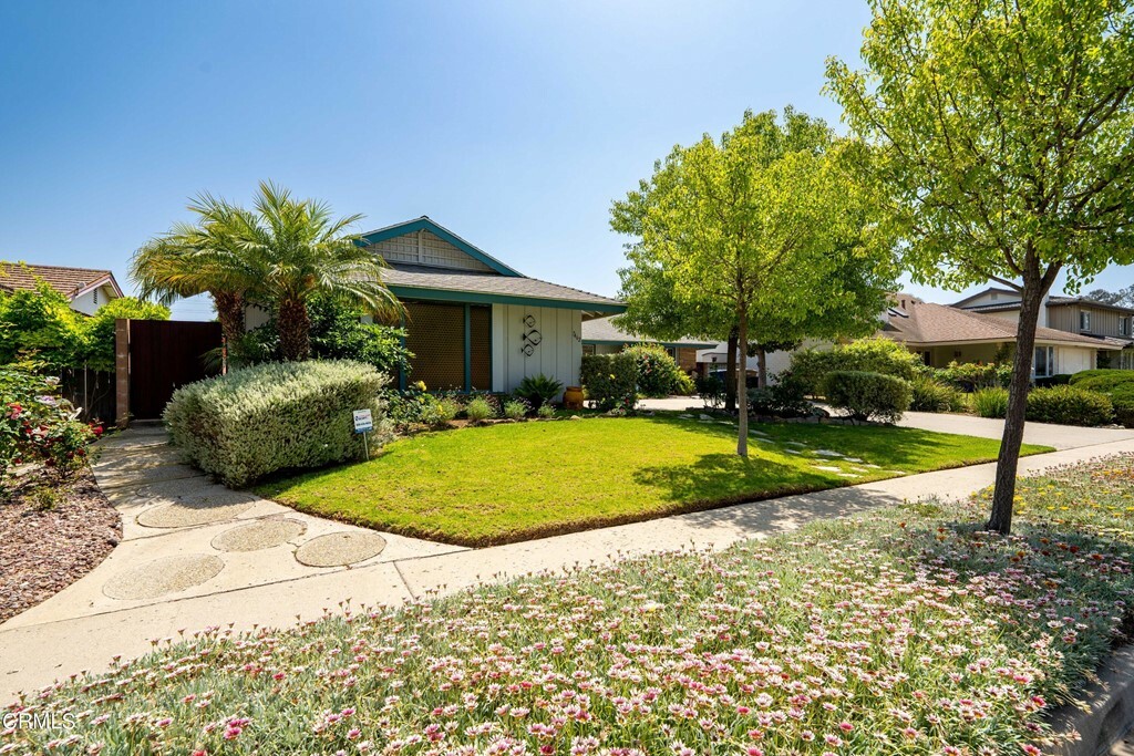 Property Photo:  7462 Jackson Street  CA 93003 