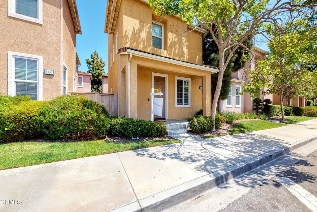 Property Photo: 1064 N A Street CA 93030